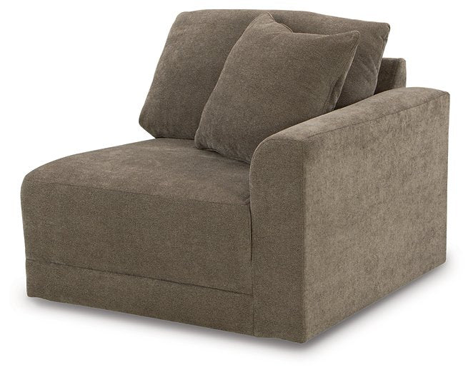 Raeanna 5-Piece Sectional - Half Price Furniture