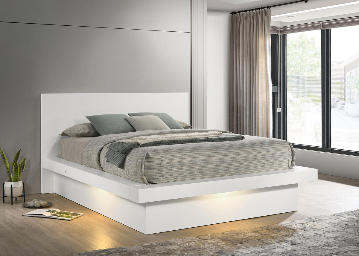 Jessica Queen Platform Bed with Rail Seating White Half Price Furniture