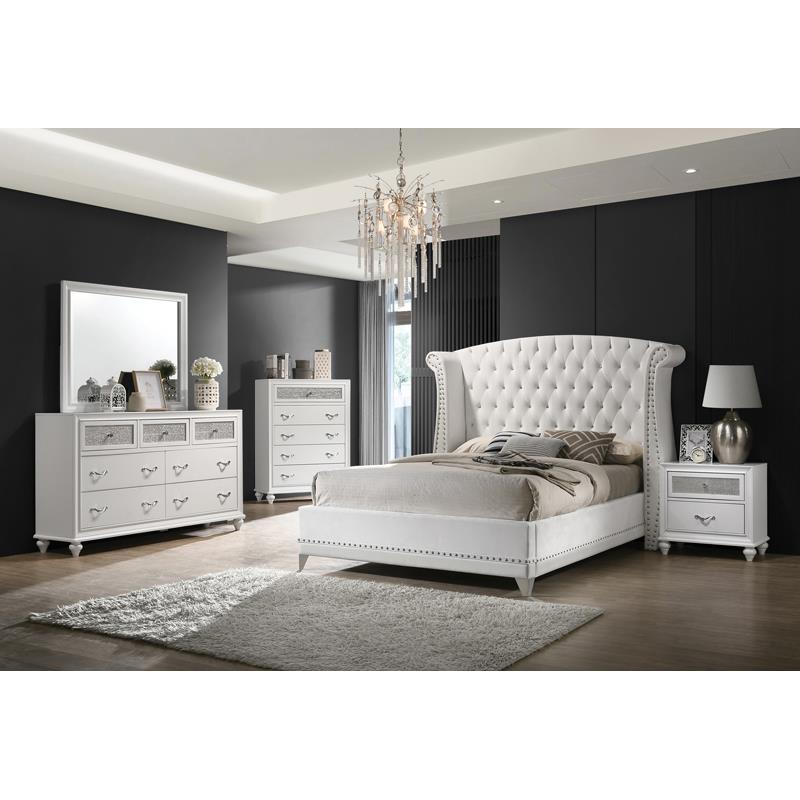 300843Q S4 QUEEN BED 4 PC SET Half Price Furniture