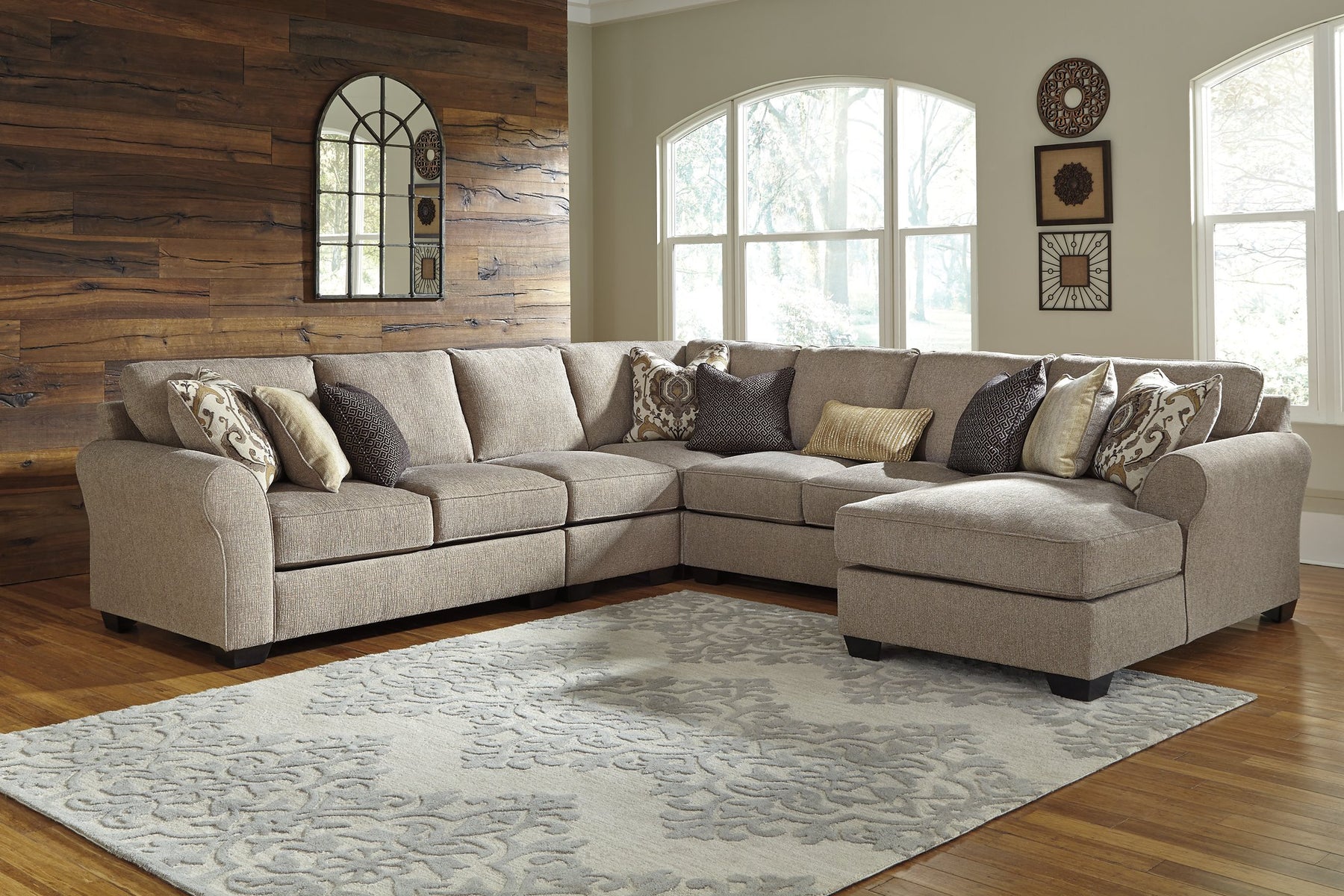 Pantomine Sectional with Chaise - Half Price Furniture