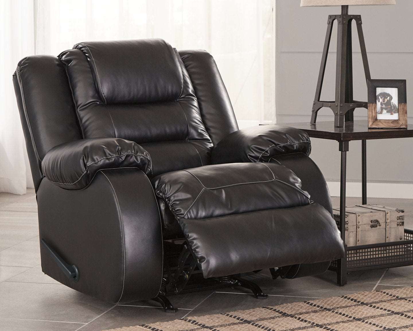 Vacherie Recliner - Half Price Furniture