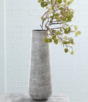 Fynn Vase - Half Price Furniture