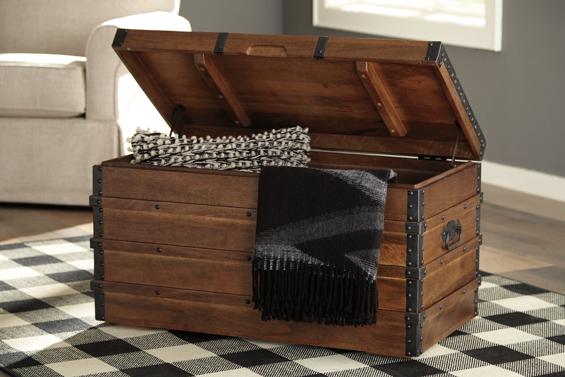 Kettleby Storage Trunk - Half Price Furniture