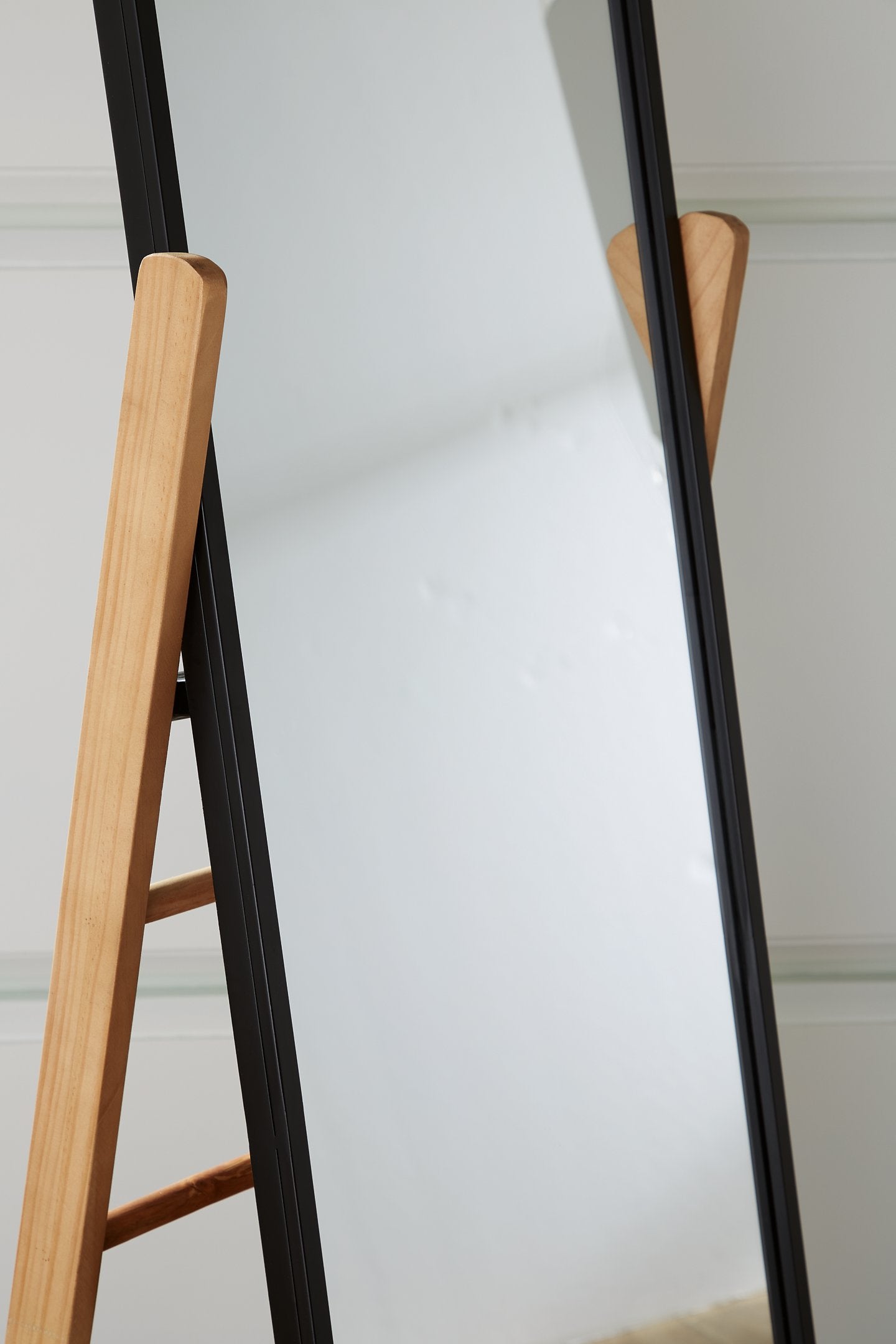 Bronick Floor Mirror - Half Price Furniture