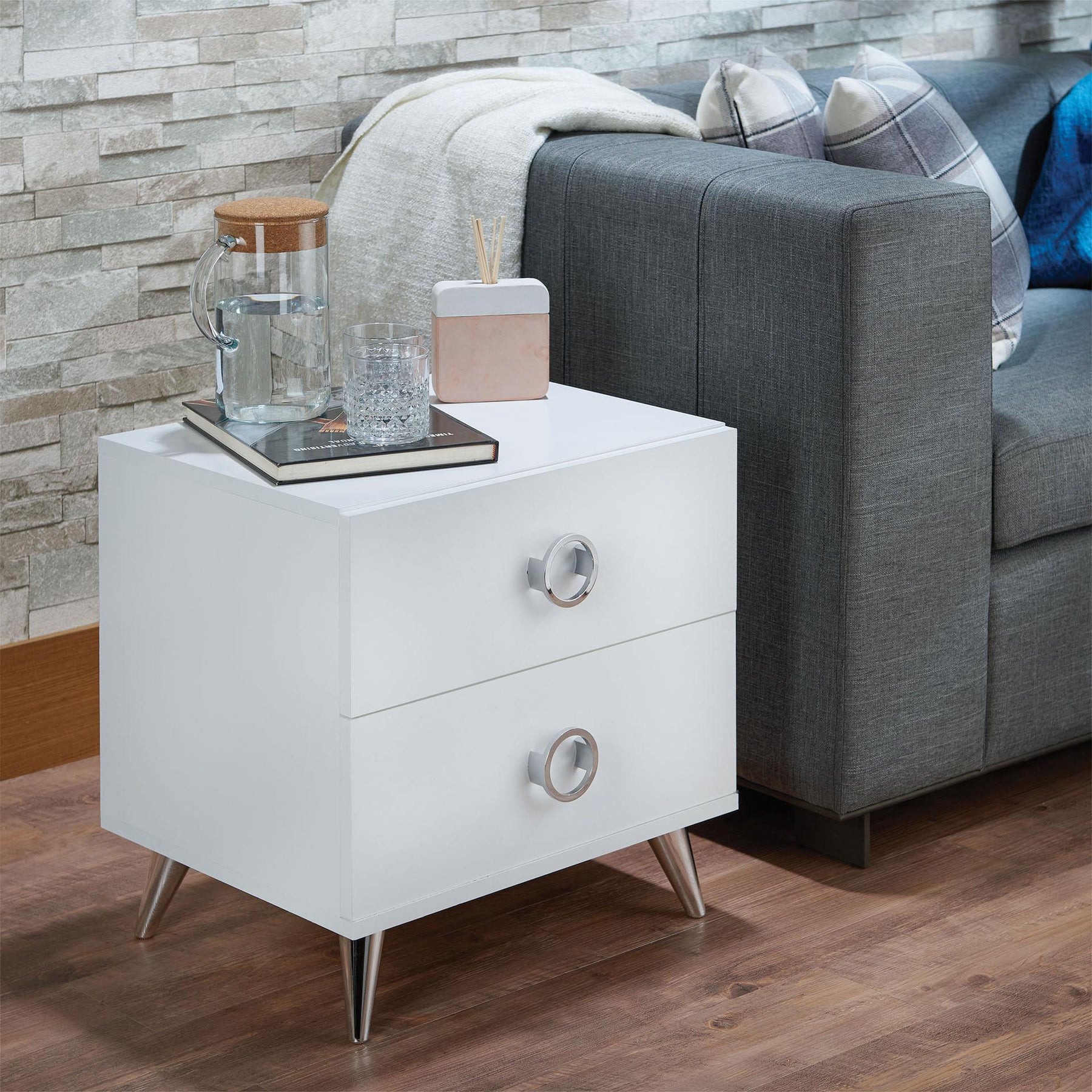 Elms White Accent Table Half Price Furniture