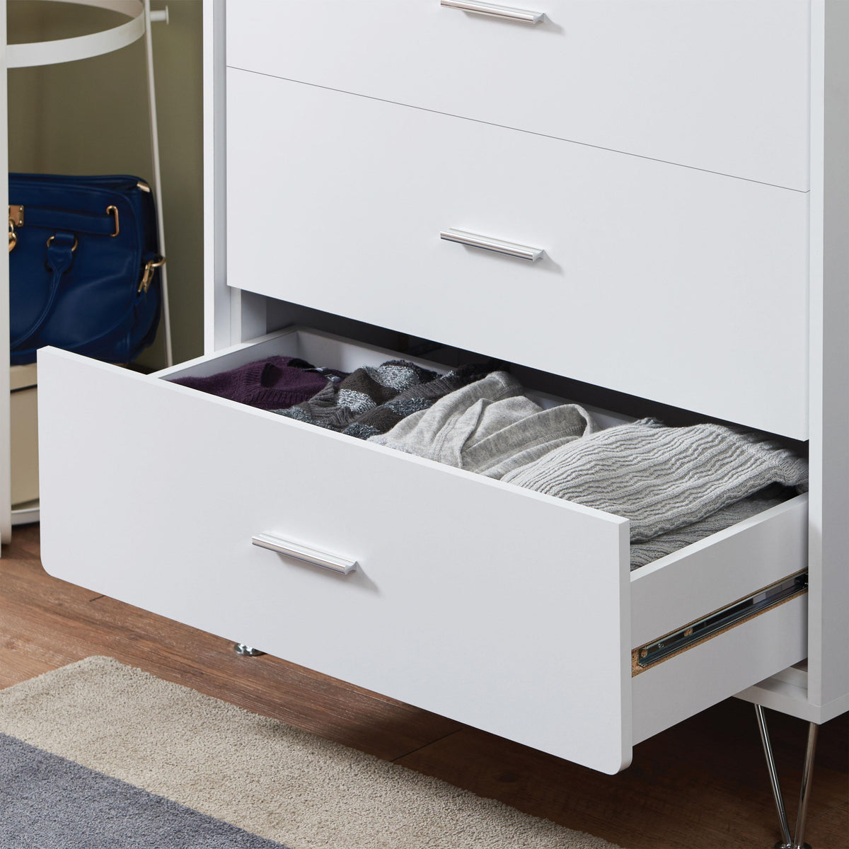 Deoss White Chest Half Price Furniture