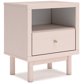 Wistenpine Nightstand - Half Price Furniture