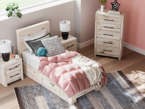 Lawroy Bed - Half Price Furniture