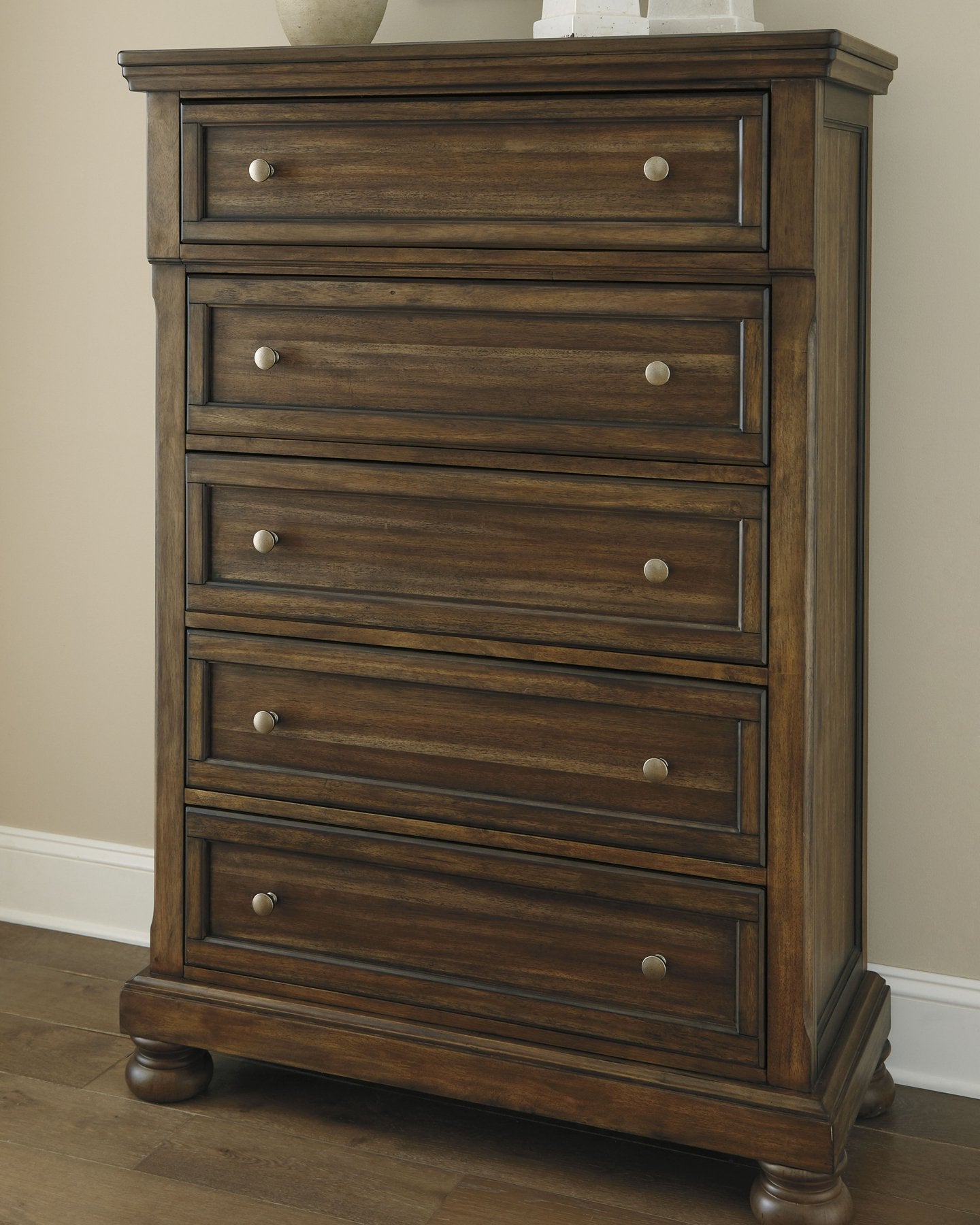 Flynnter Chest of Drawers - Half Price Furniture