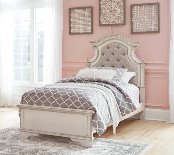 Realyn Bed - Half Price Furniture