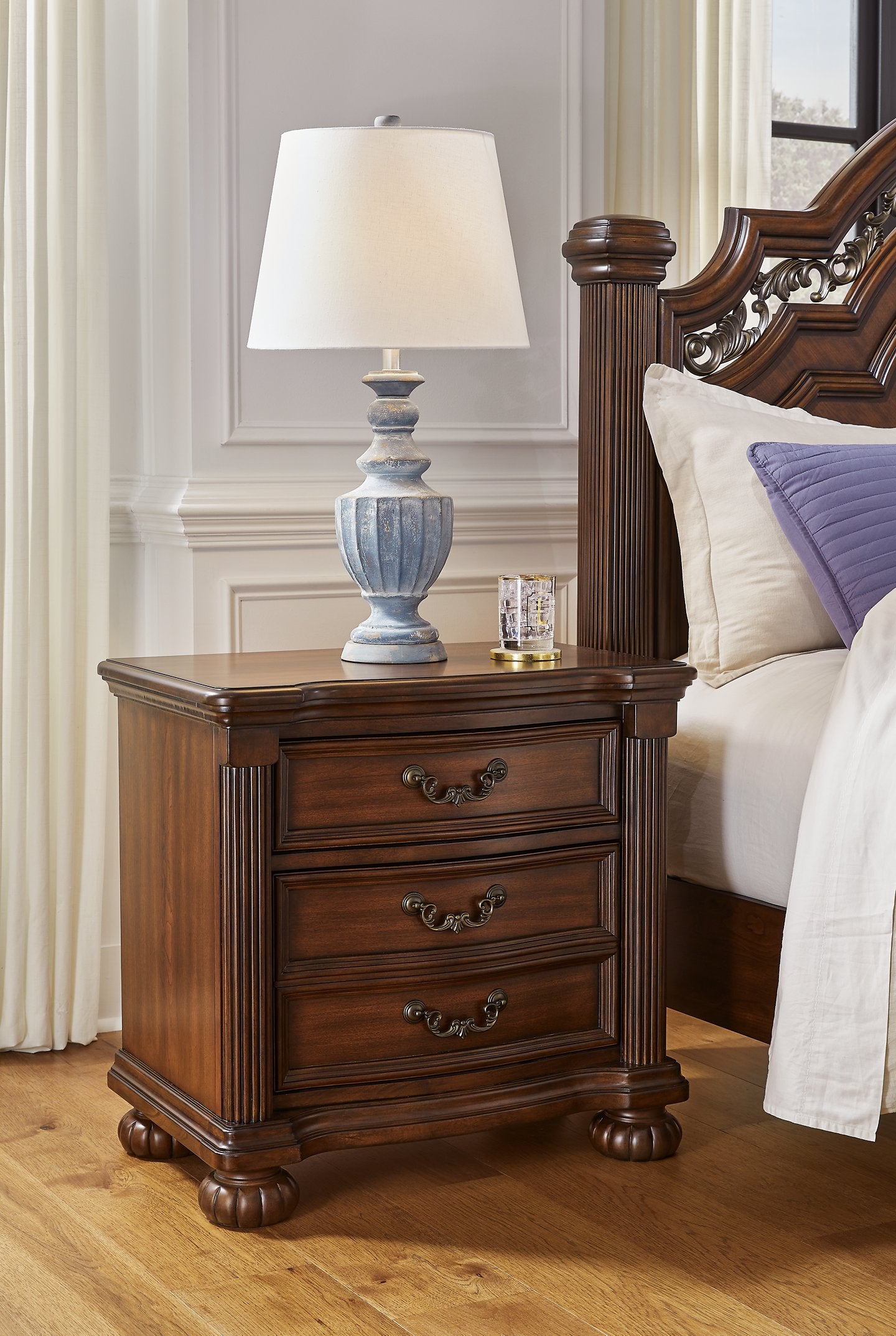 Lavinton Nightstand - Half Price Furniture