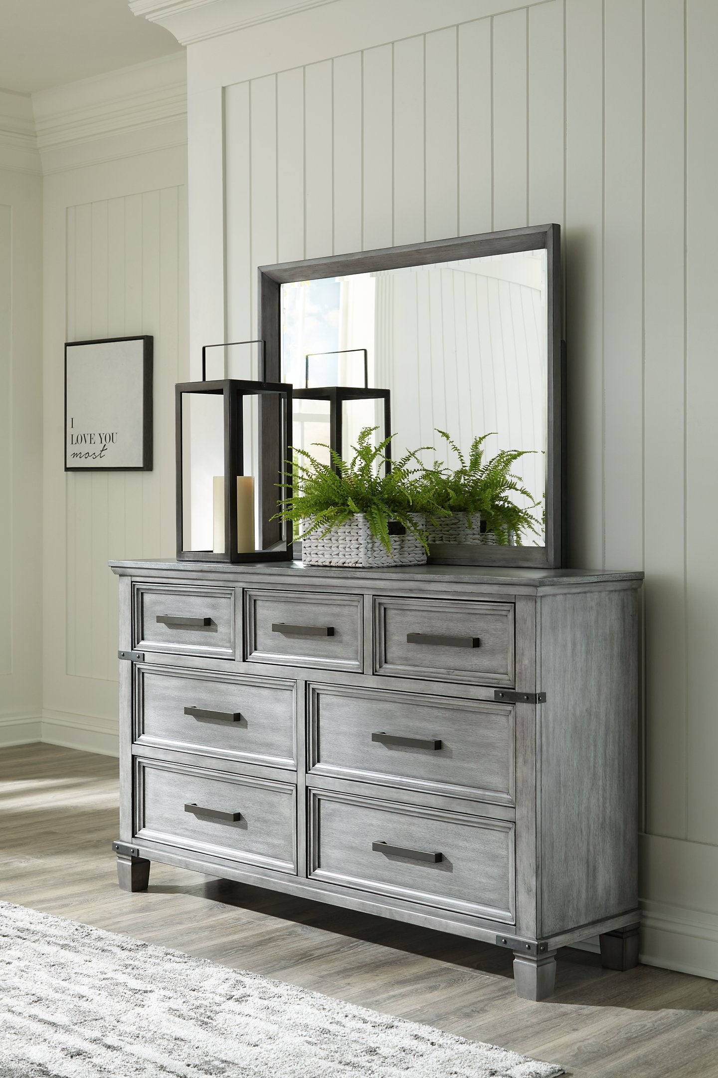 Russelyn Dresser and Mirror - Half Price Furniture