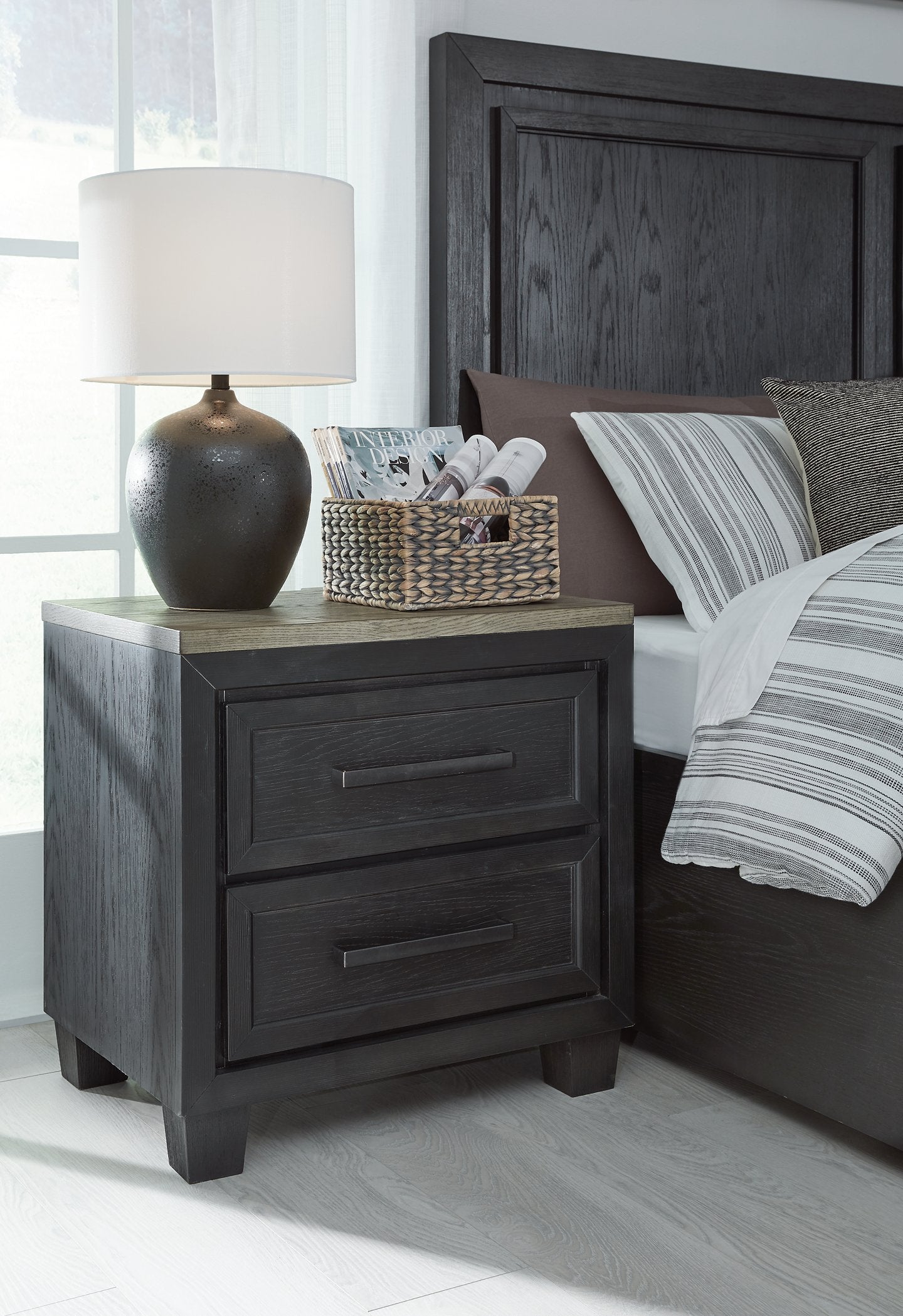 Foyland Bedroom Set - Half Price Furniture