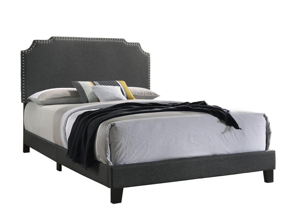 Tamarac Upholstered Nailhead Queen Bed Grey - Half Price Furniture