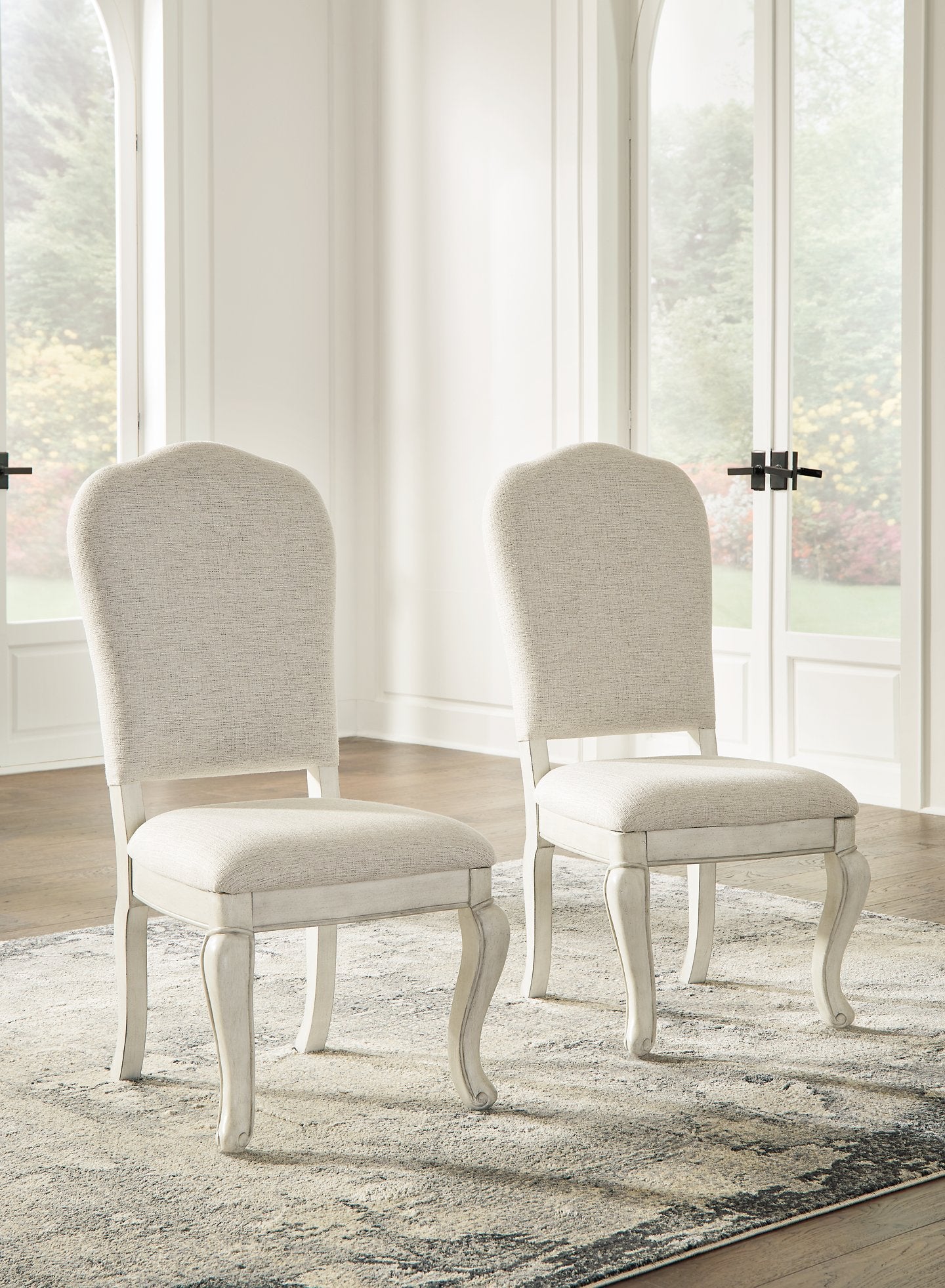 Arlendyne Dining Room Set - Half Price Furniture