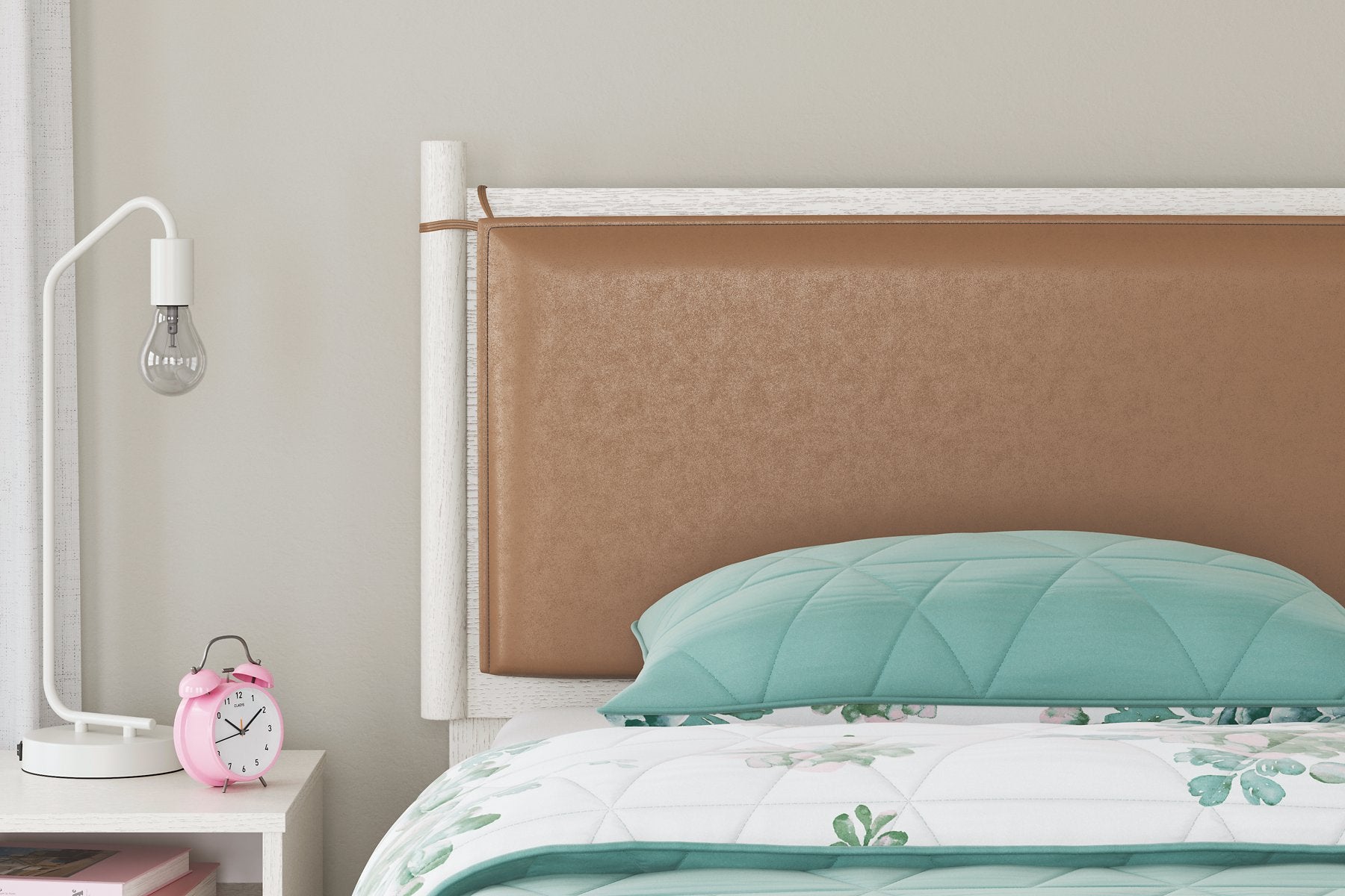 Aprilyn Bed - Half Price Furniture