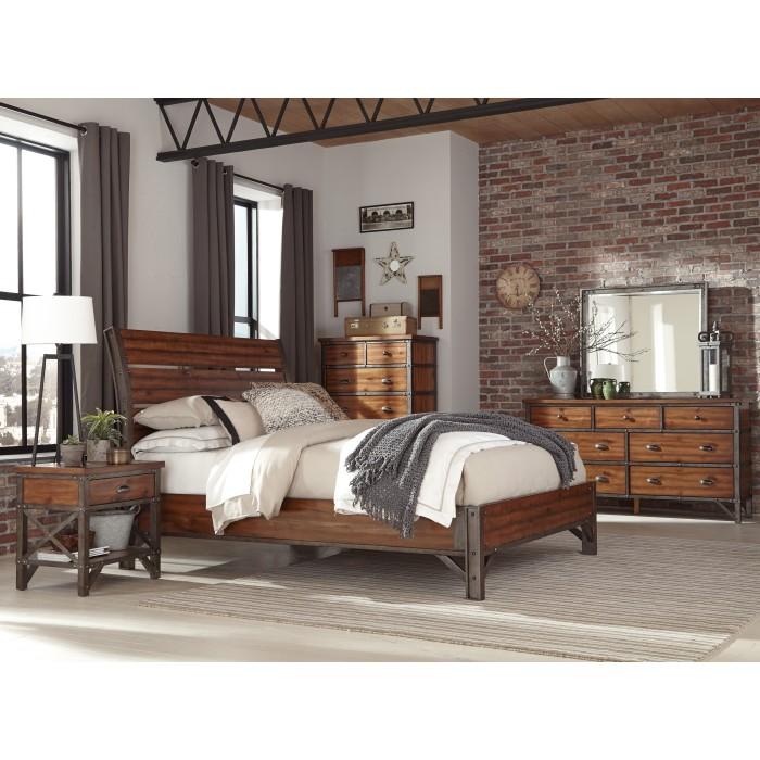 Holverson (3)California King Platform Bed - Half Price Furniture