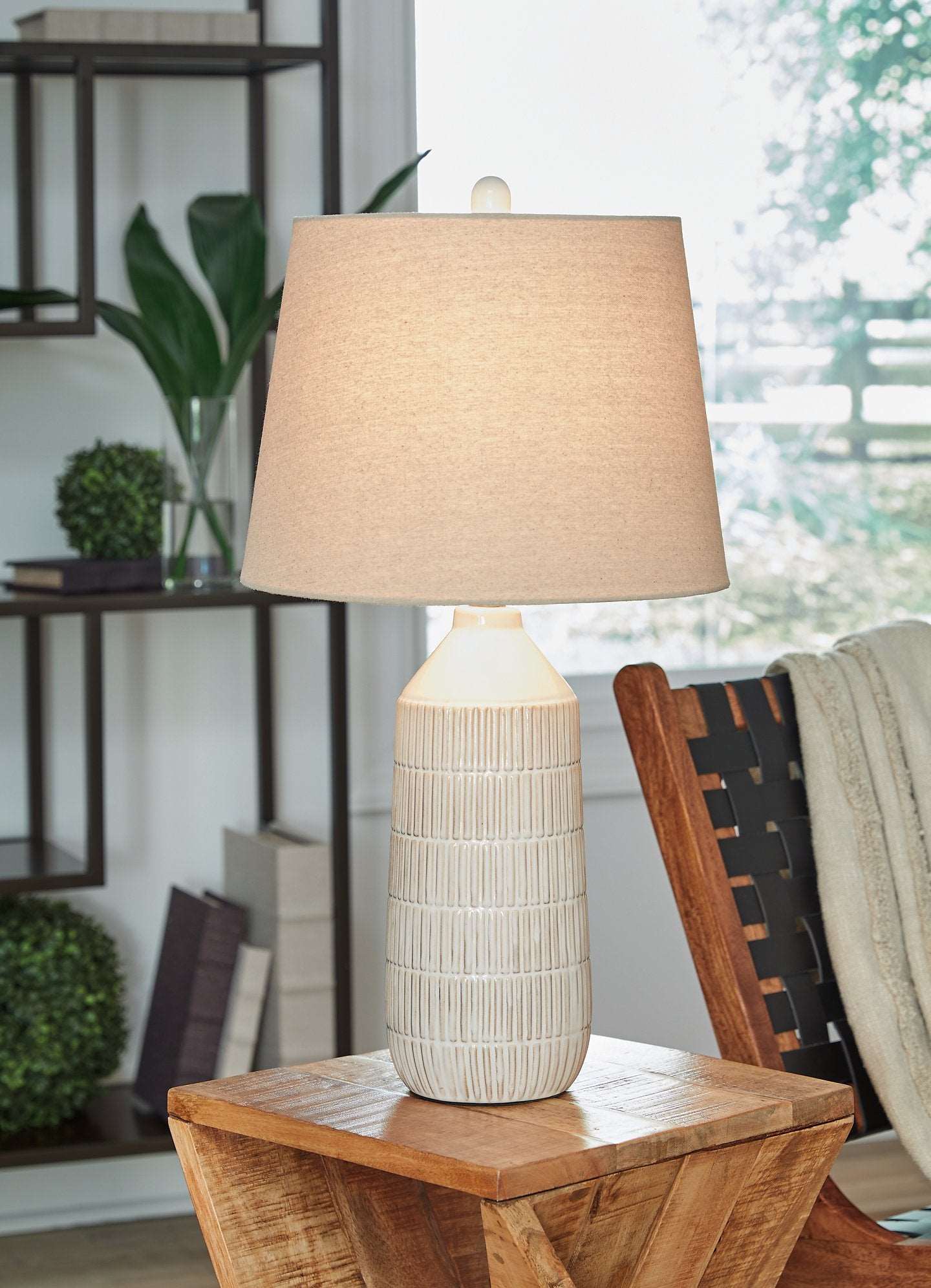 Willport Table Lamp (Set of 2) - Half Price Furniture