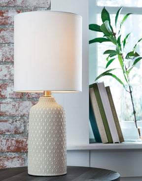 Donnford Table Lamp - Half Price Furniture