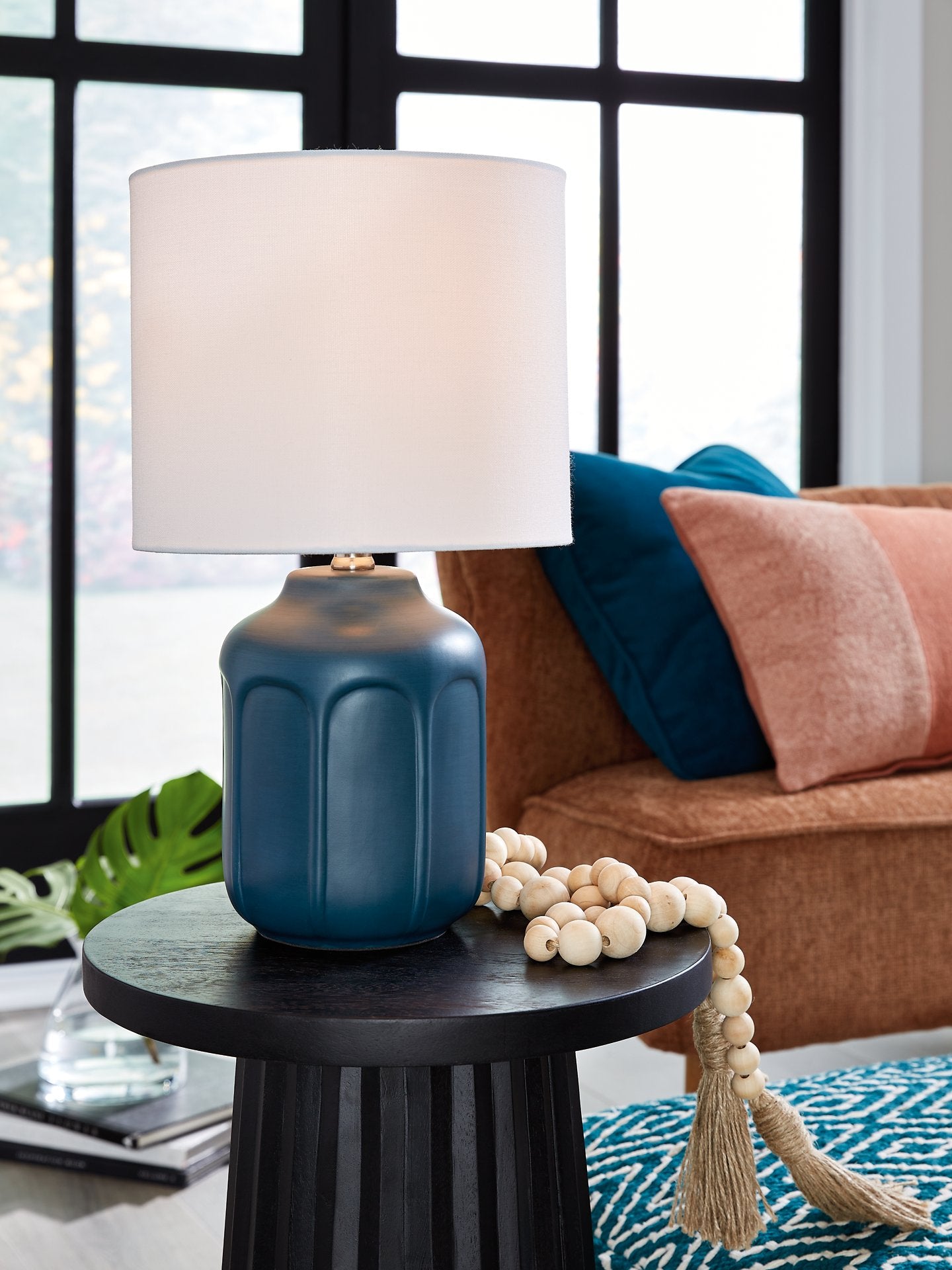 Gierburg Table Lamp - Half Price Furniture