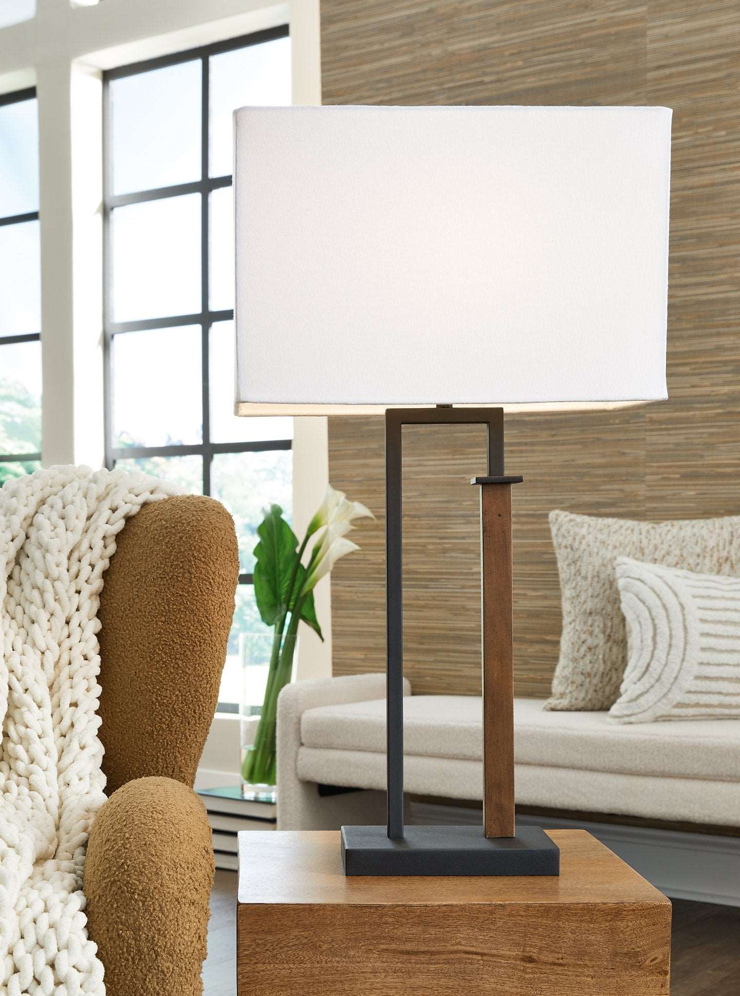 Voslen Table Lamp (Set of 2) - Half Price Furniture