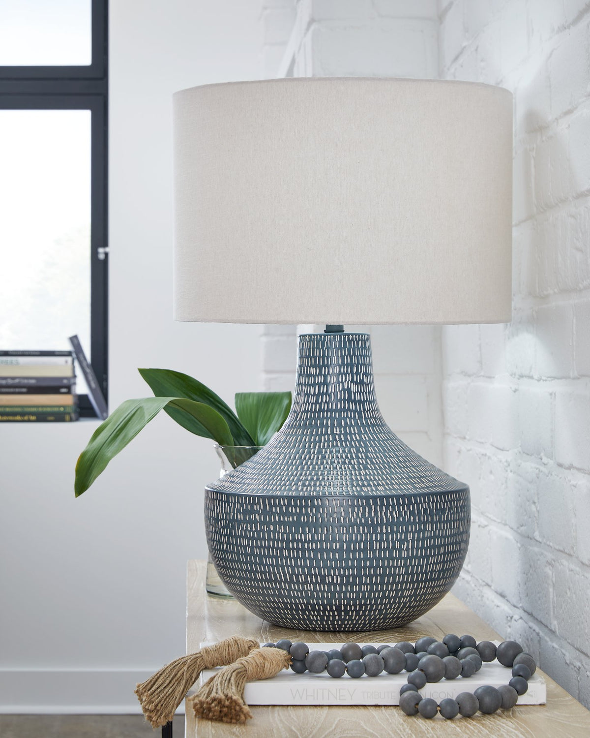 Schylarmont Table Lamp - Half Price Furniture