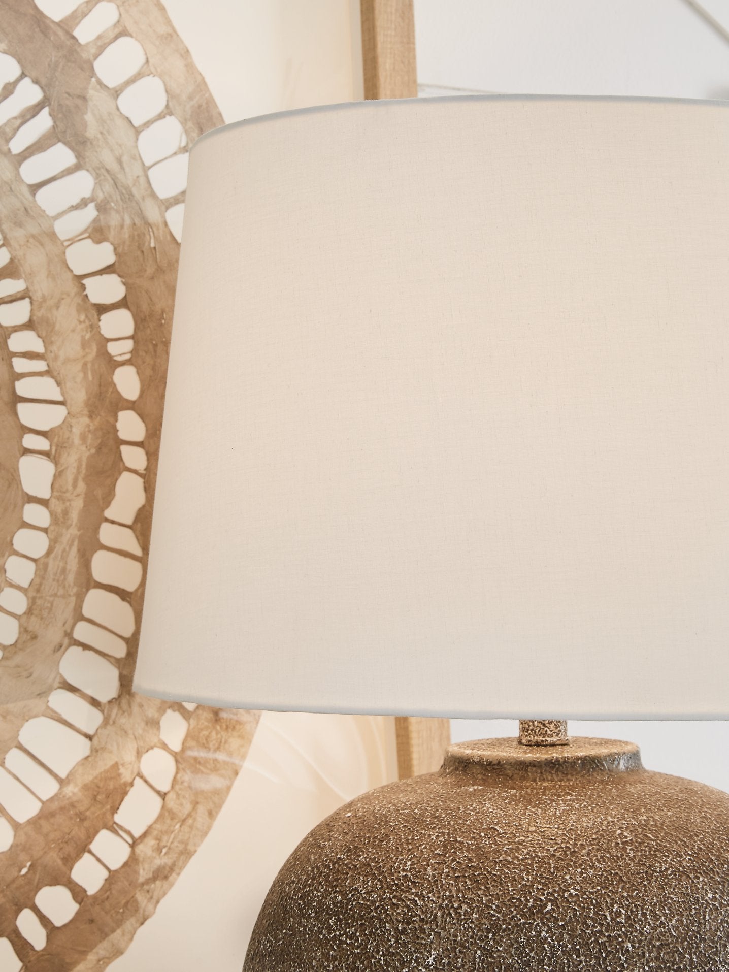 Neavesboro Table Lamp - Half Price Furniture