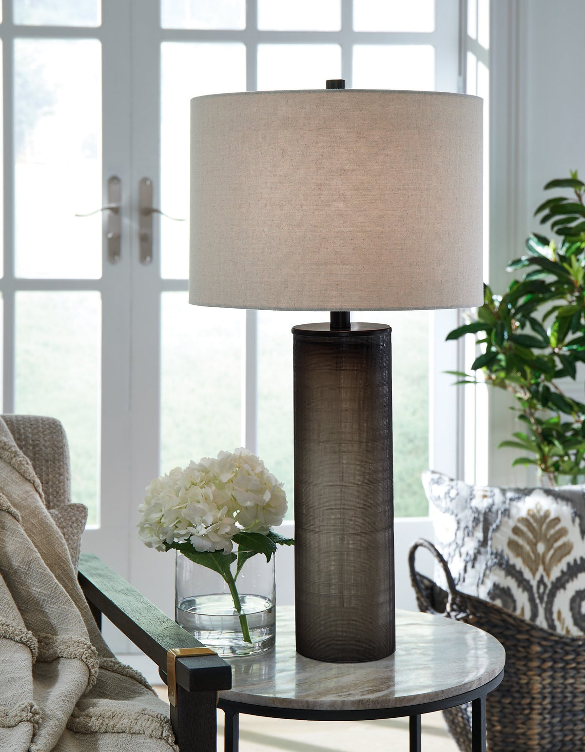 Dingerly Table Lamp - Lamp - Half Price Furniture