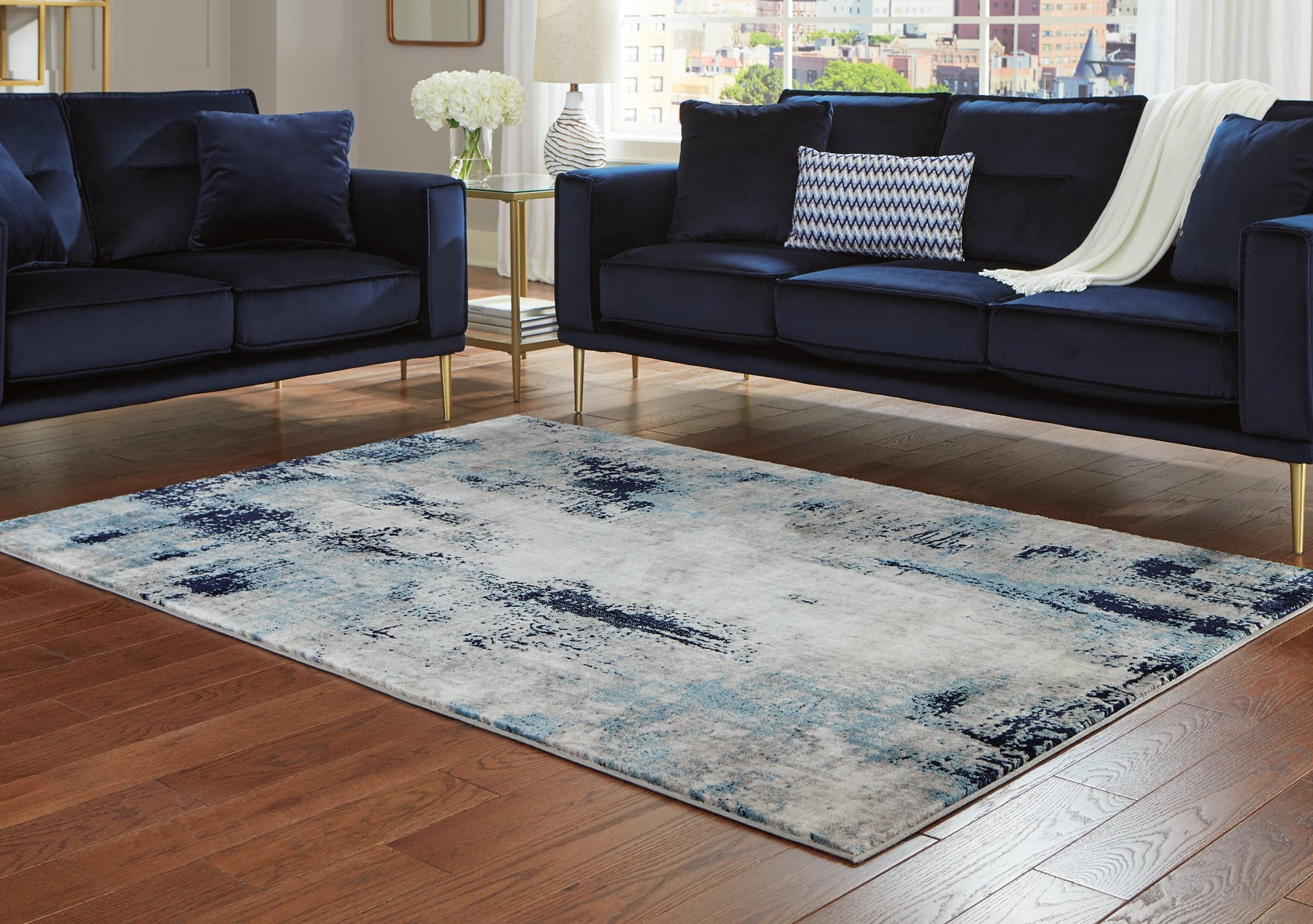 Leonelle 5'3" x 7'3" Rug - Half Price Furniture