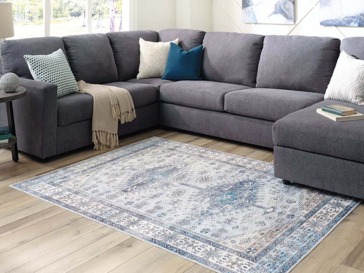 Hebruns 8' x 10' Rug - Half Price Furniture