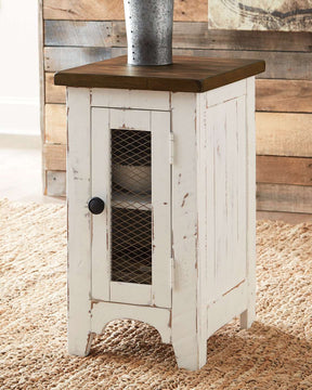 Wystfield Chairside End Table - Half Price Furniture