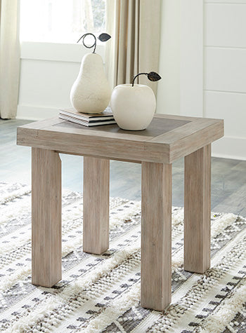 Hennington End Table - Half Price Furniture